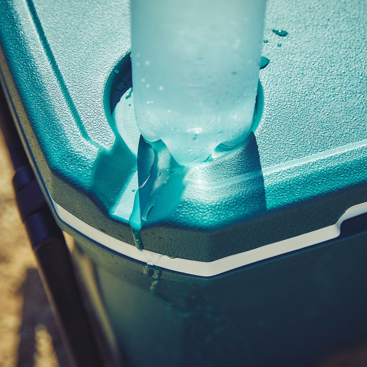 Coleman 85Qt / 80L Xtreme™ Icebox Cooler - Image 3